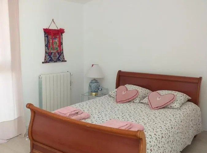 La Maison D Annick Лодев